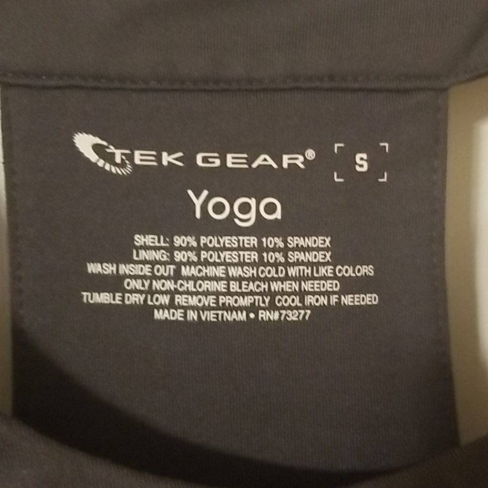 Yoga top - Picture 2 of 4